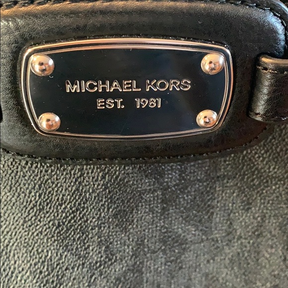 Black Michael kors bag - Picture 2 of 4